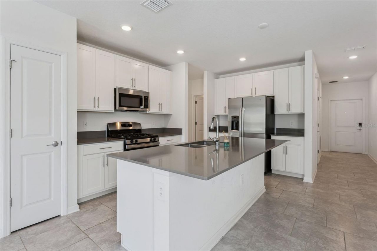 26180 Feathergrass Circle , Leesburg, FL 34748 Photo