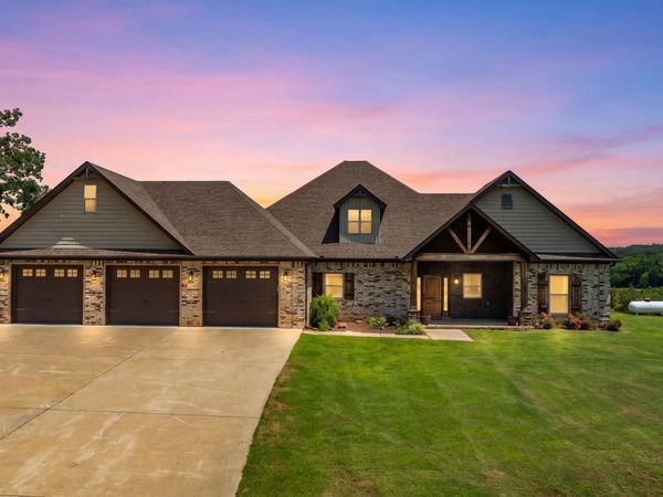 31 Winterberry Drive , Greenbrier, AR 72058
