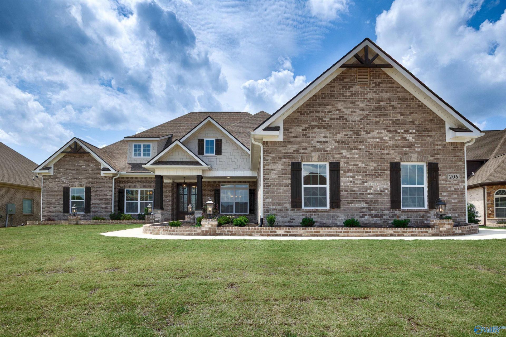 143 Lanwood Drive, Huntsville, AL 35811 Main Photo