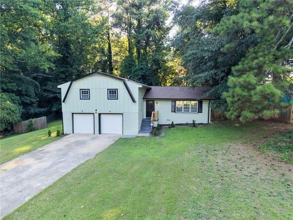 7367 Rountree Drive , Riverdale, GA 30274