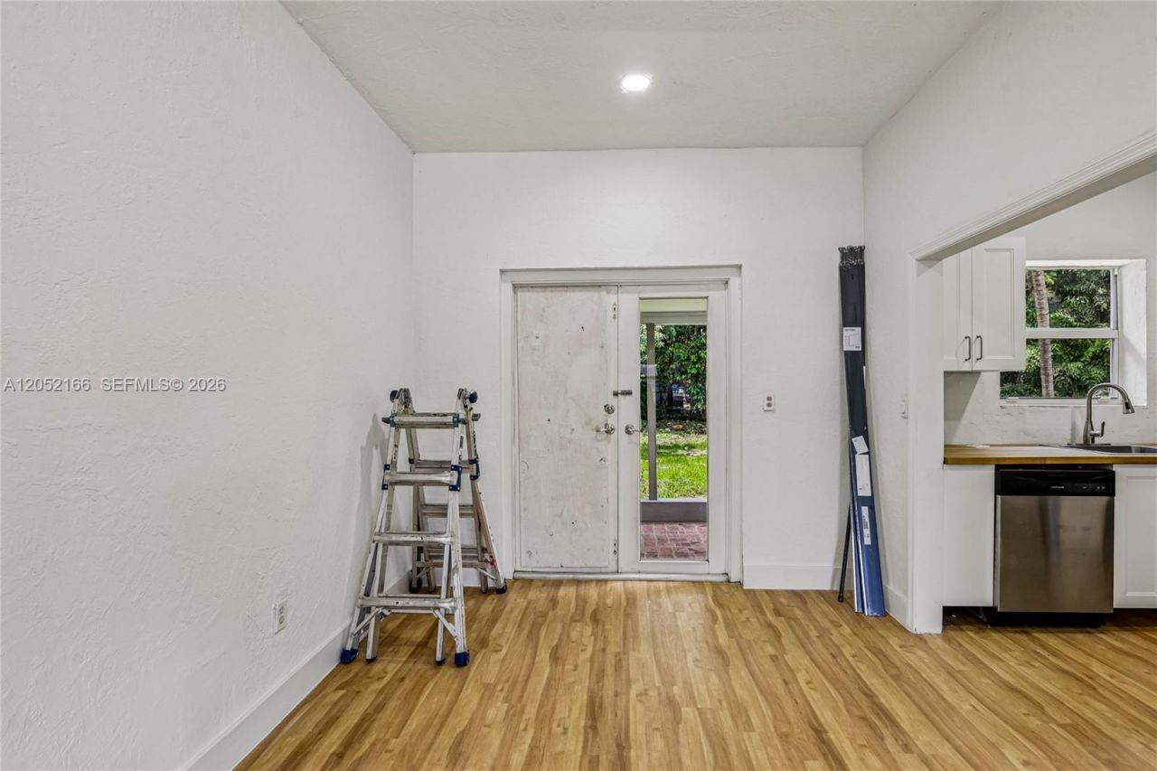 130 NW 85th St , Unit --, Miami, FL 33150 Photo