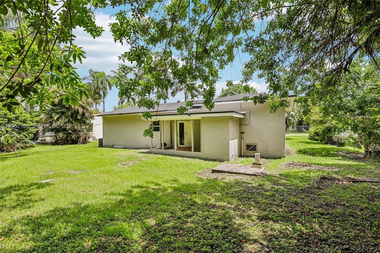 130 NW 85th St, Unit --, Miami, FL 33150 Photo