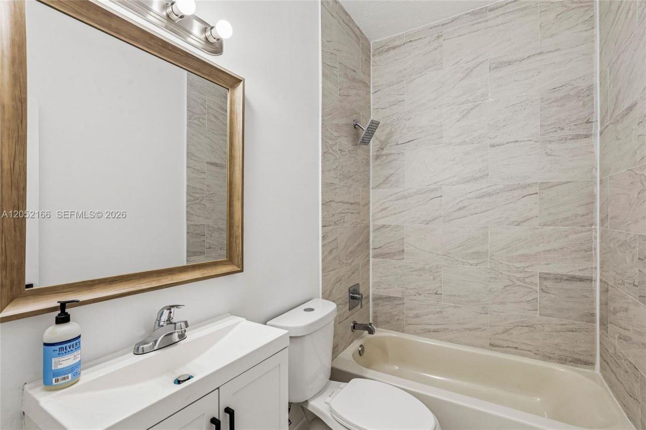 130 NW 85th St , Unit --, Miami, FL 33150 Photo