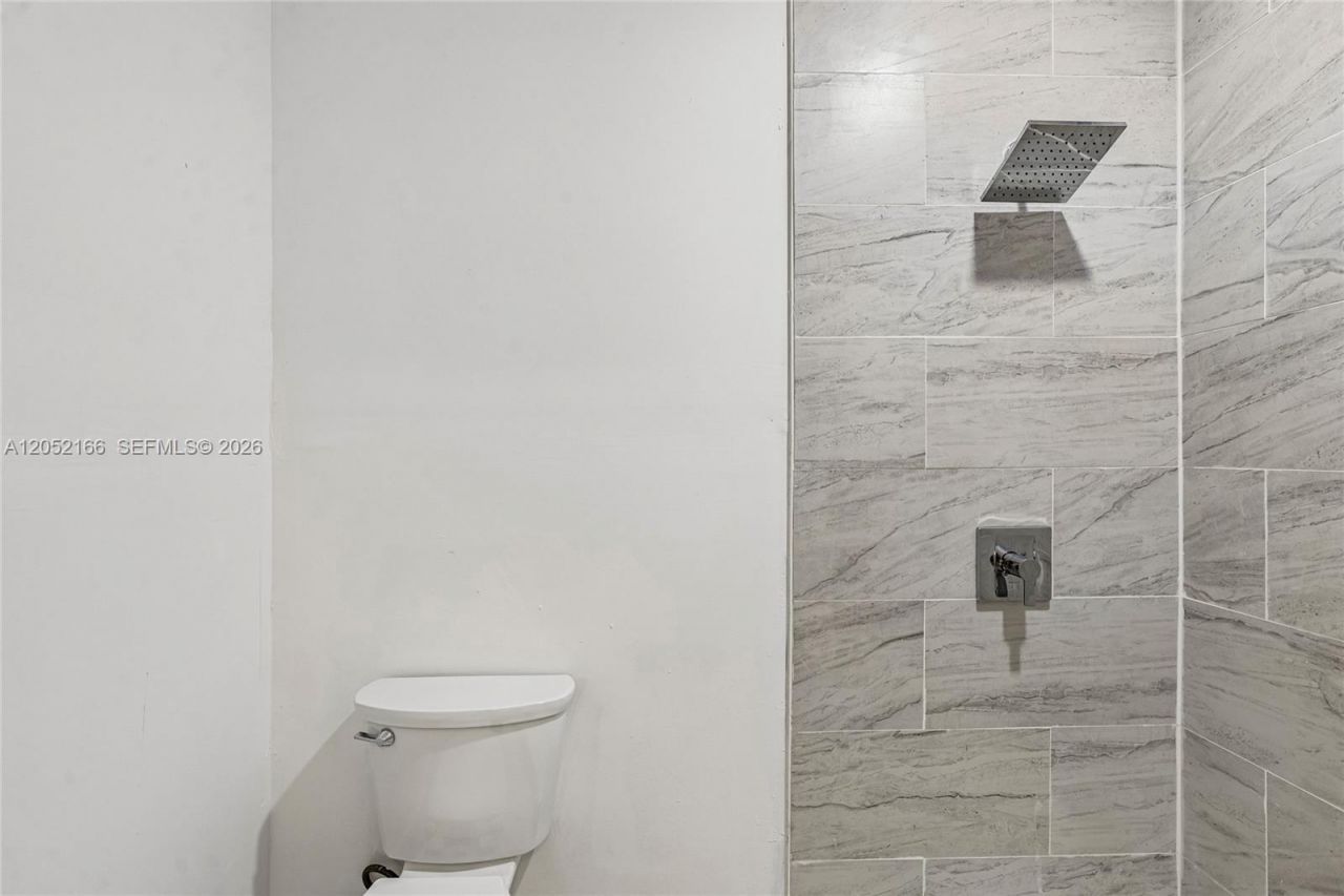 130 NW 85th St , Unit --, Miami, FL 33150 Photo