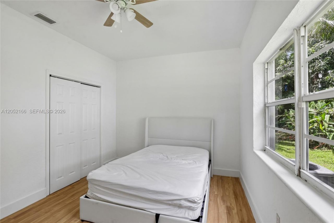 130 NW 85th St, Unit --, Miami, FL 33150 Photo