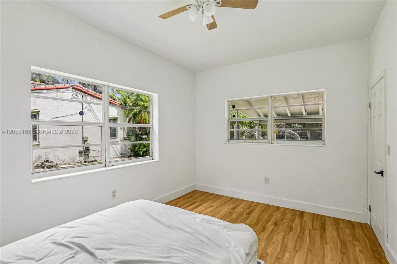 130 NW 85th St, Unit --, Miami, FL 33150 Photo