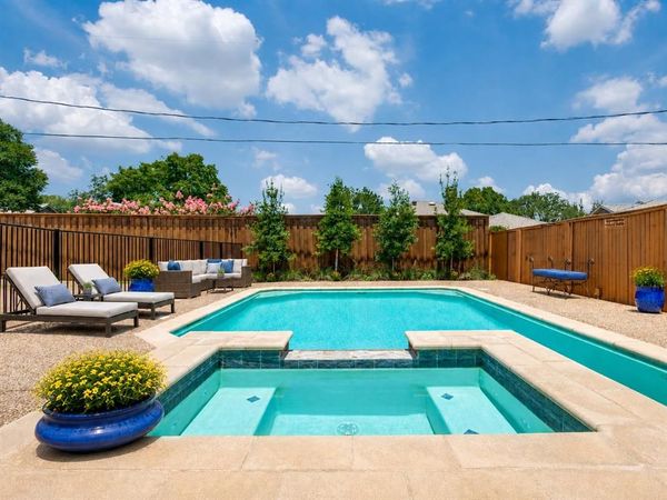 1005 De Pauw Drive, Arlington, TX 76012