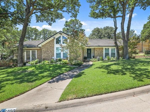 5700 Stage Line Drive, Arlington, TX 76017