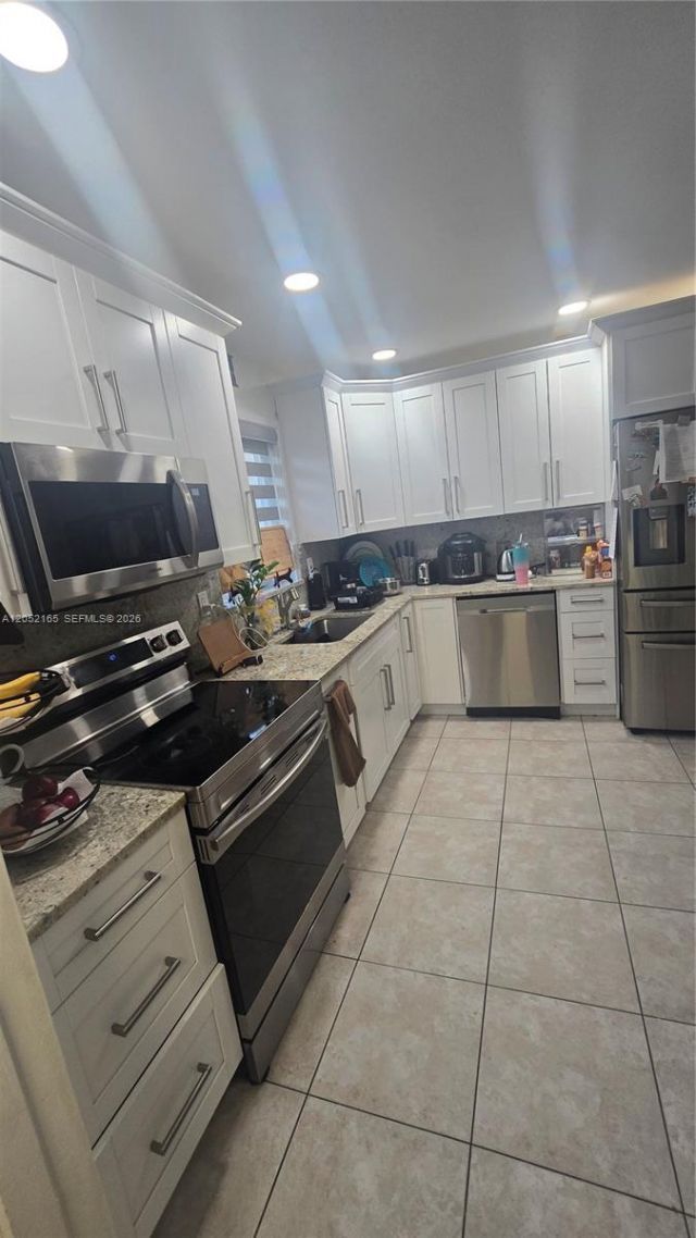 8291 NW 17th Ct , Pembroke Pines, FL 33024 Photo