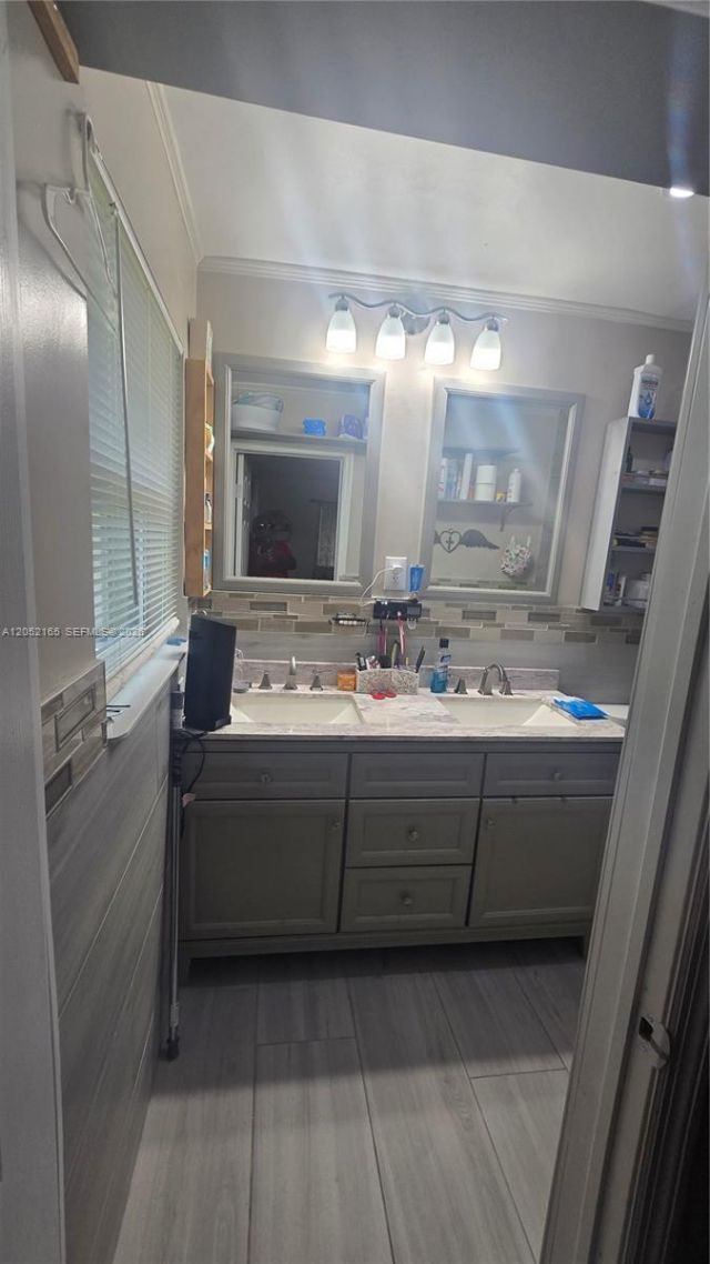 8291 NW 17th Ct , Pembroke Pines, FL 33024 Photo