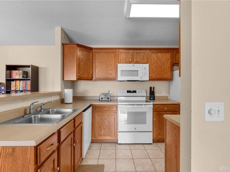 3126 Alexander Place, Unit 205, Beavercreek, OH 45431 Photo 18