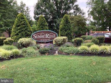 52 OAKRIDGE DRIVE, LANGHORNE, PA 19047