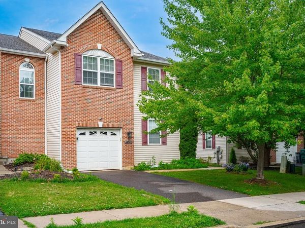 7073 HUNT DRIVE , MACUNGIE, PA 18062