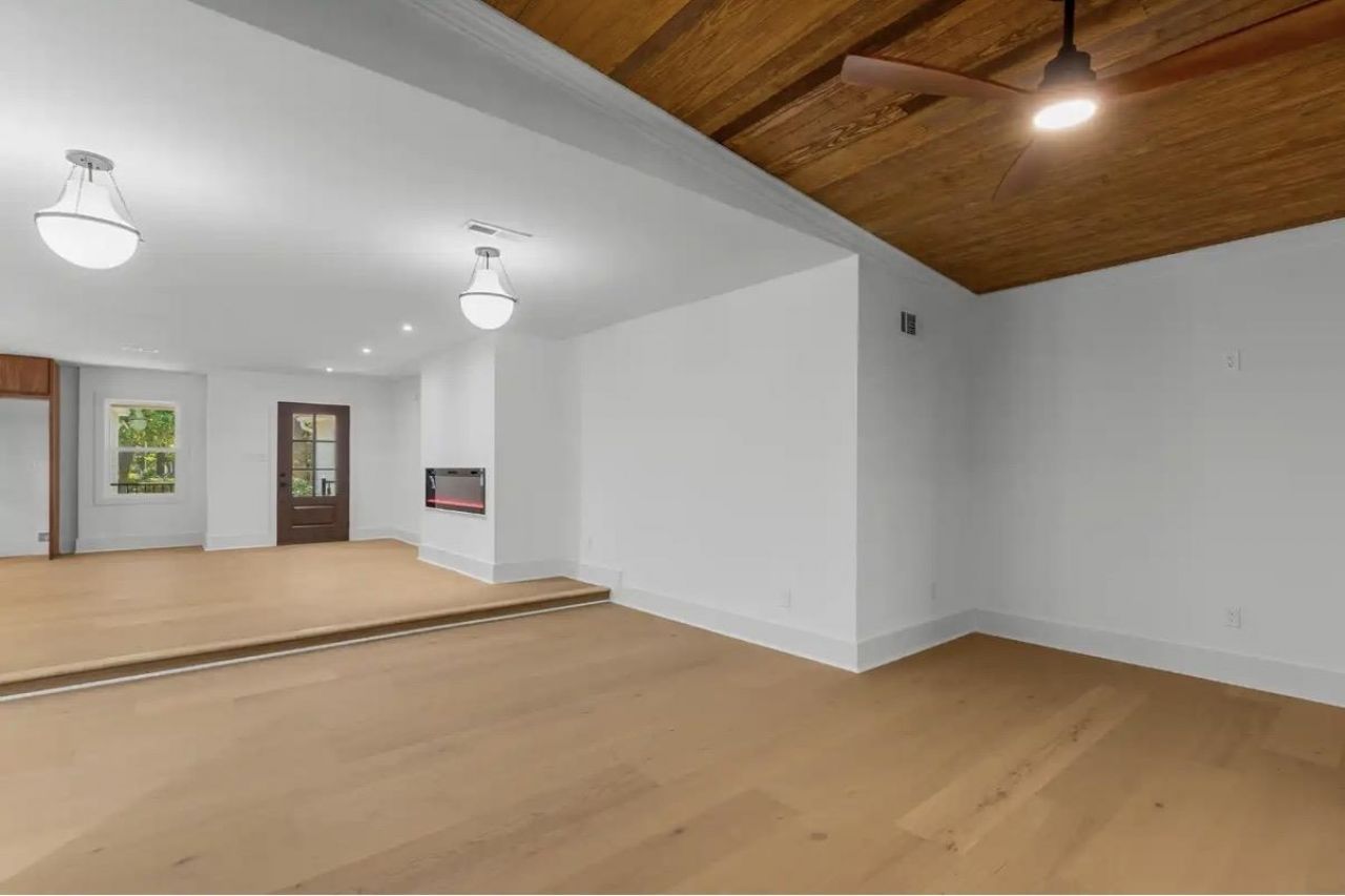 5703 Pickens Ave. Photo 15