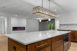 5703 Pickens Ave. photo 4