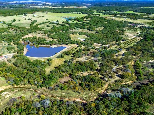 6108 Cottonwood Creek Road, Saint Jo, TX 76265