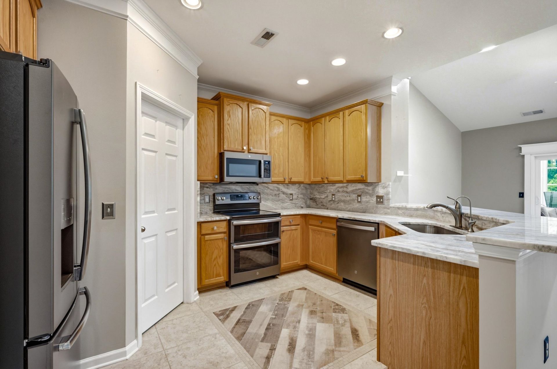 112 Barons Bluff Dr.  Photo 10