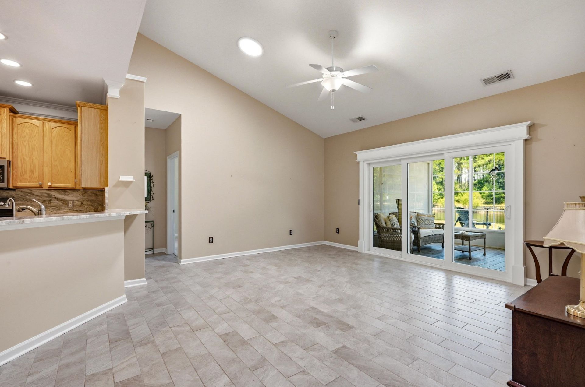 112 Barons Bluff Dr.  Photo 12