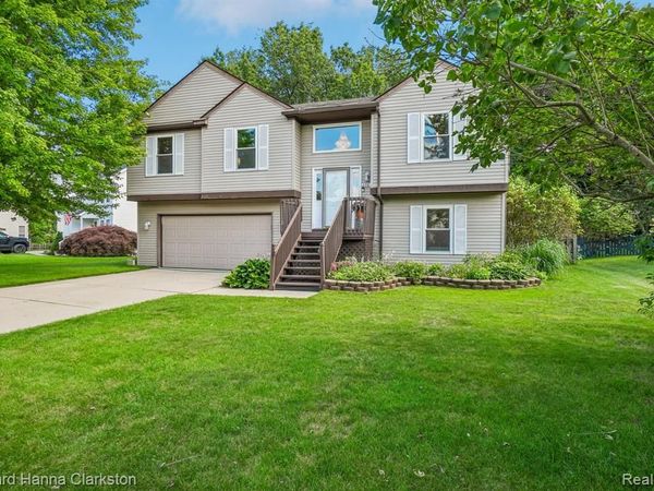 2787 Riverside Drive, Waterford Twp, MI 48329