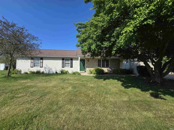 67600 Alesha Way, Millersburg, IN 46543