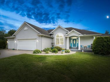 17883 Paradise Lake, Vandalia, MI 49095