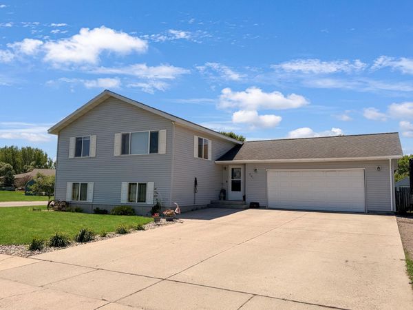 501 Darlene Drive , Marshall, MN 56258