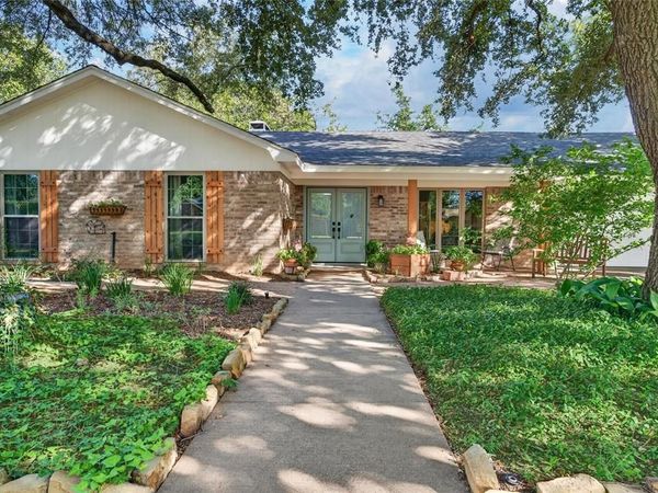 3206 Village Park Drive , Waco, TX 76708