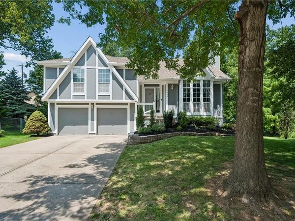 4904 Rosehill Drive, Shawnee, KS 66216