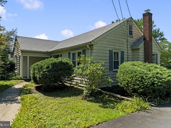 17 MOUNT LAUREL ROAD, MOUNT LAUREL, NJ 08054