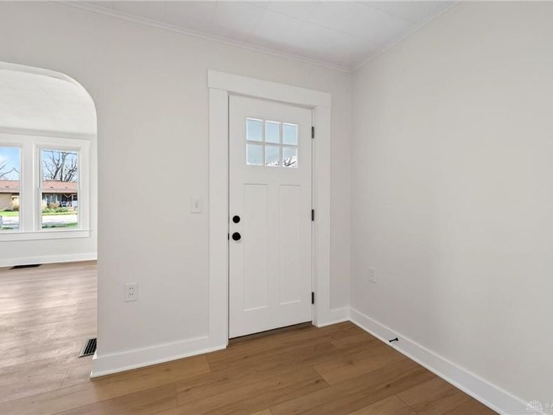 3819 New Carlisle Pike, Springfield Township, OH 45504 Photo 5