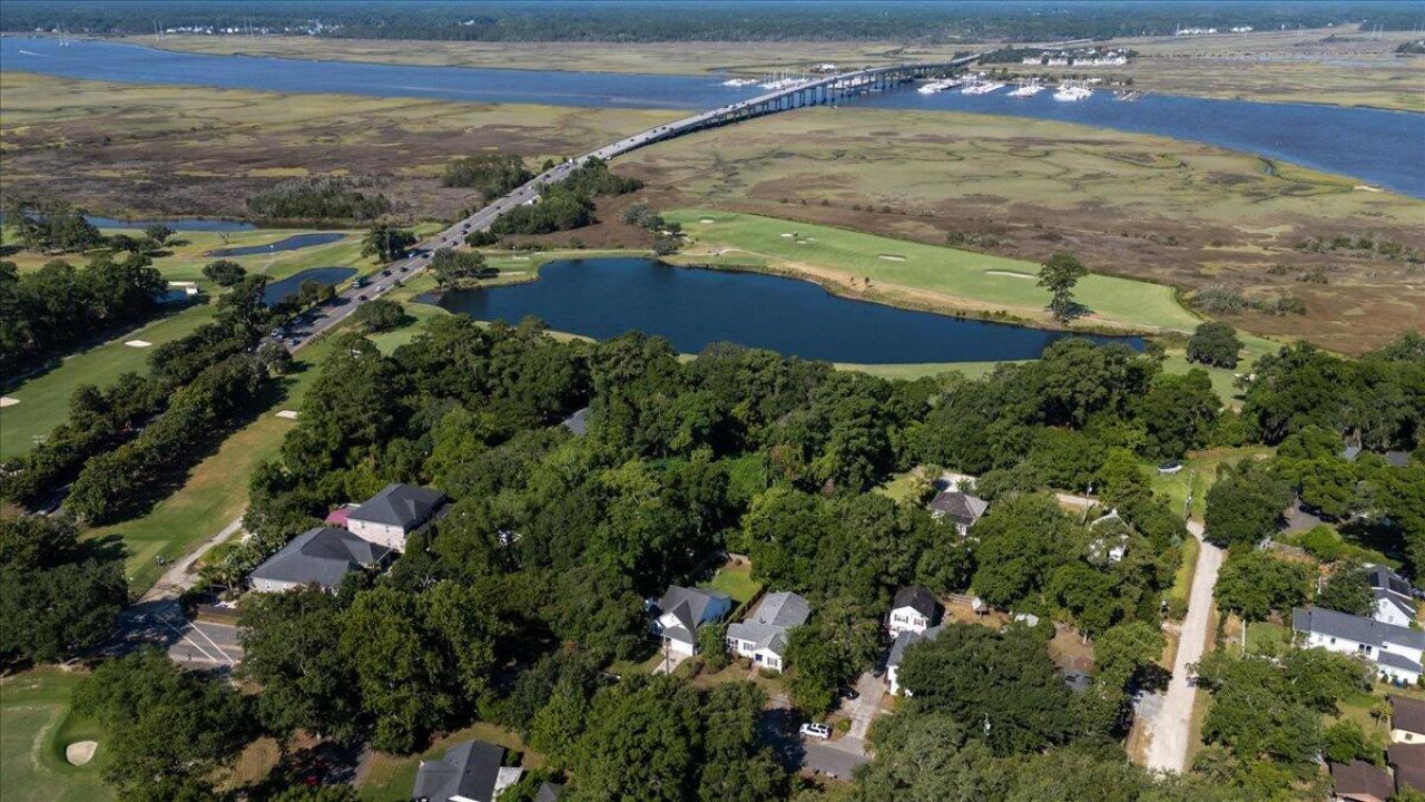 329 Riverland Drive Photo 16