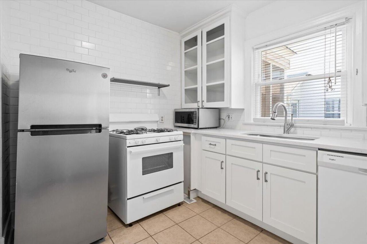 329 Riverland Drive Photo 36