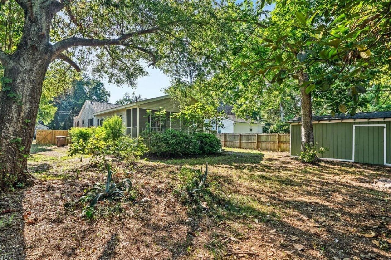 329 Riverland Drive Photo 6