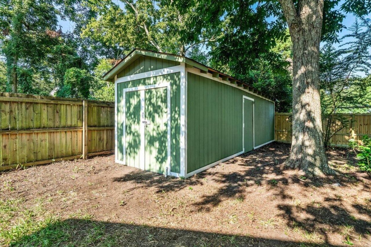 329 Riverland Drive Photo 8