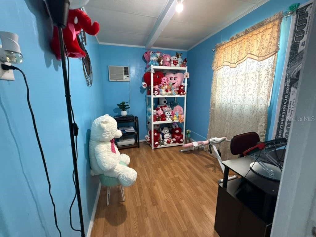 7917 Rideout Road , Tampa, FL 33619 Photo