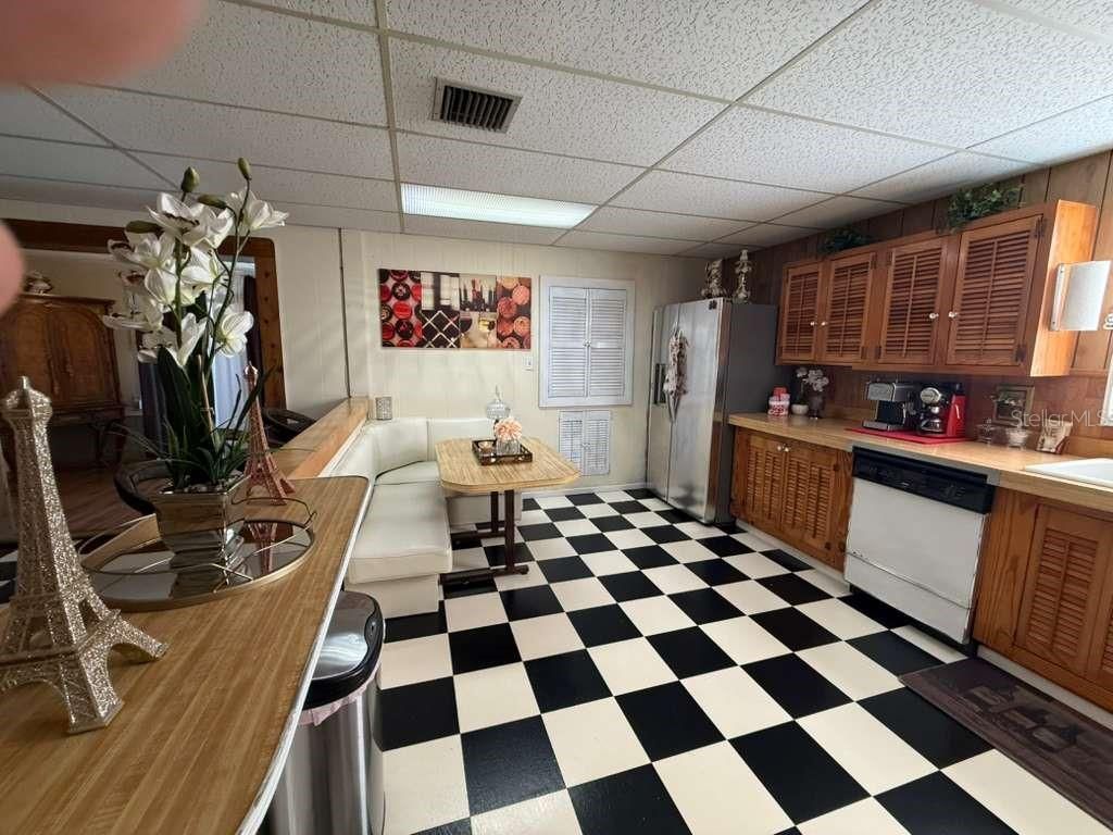 7917 Rideout Road , Tampa, FL 33619 Photo