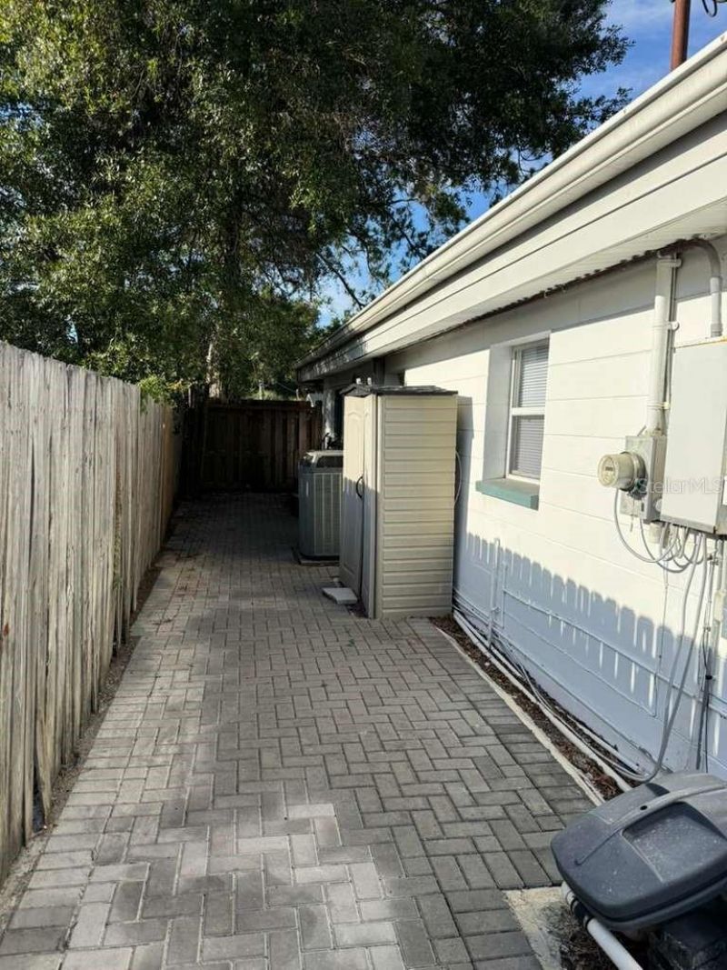 7917 Rideout Road , Tampa, FL 33619 Photo