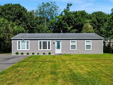 411 Cedarbrook Crescent, Utica, NY 13502