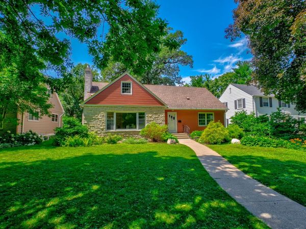 329 Stonebridge Boulevard, Saint Paul, MN 55105