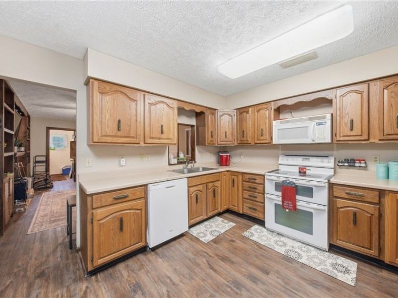 524 Ridgewood Boulevard, Belpre, OH 45714 Photo 19