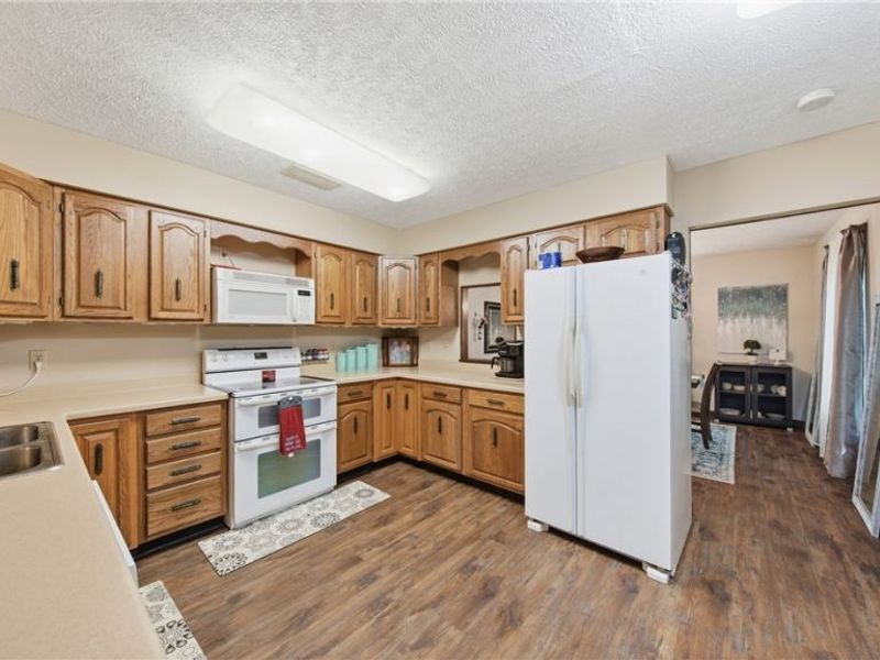 524 Ridgewood Boulevard, Belpre, OH 45714 Photo 20
