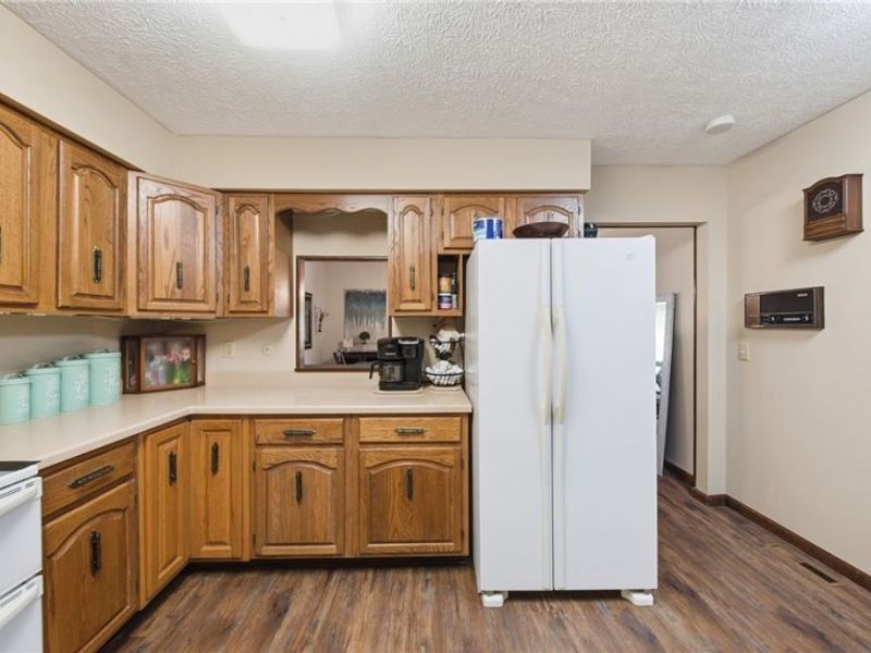524 Ridgewood Boulevard, Belpre, OH 45714 Photo 21