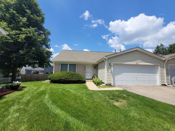 664 Claridge Circle , Hoffman Estates, IL 60169