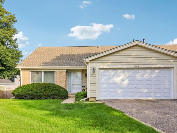 664 Claridge Circle, Hoffman Estates, IL 60169