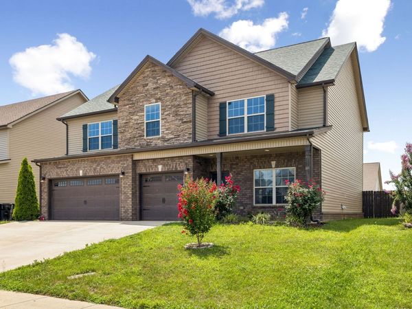 1434 Millet Dr , Clarksville, TN 37040