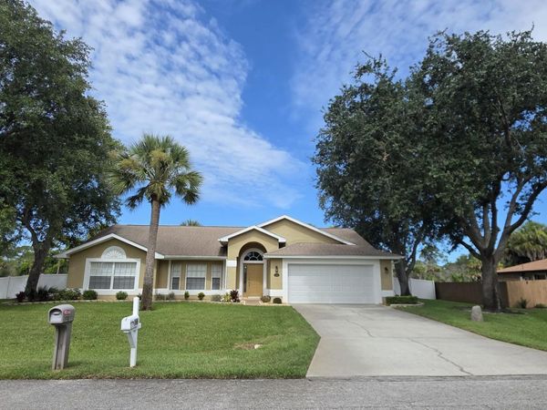 196 Nemo Circle NE , Melbourne, FL 32907