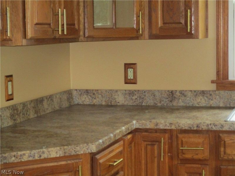 326 E Wilson Avenue, Girard, OH 44420 Photo 10