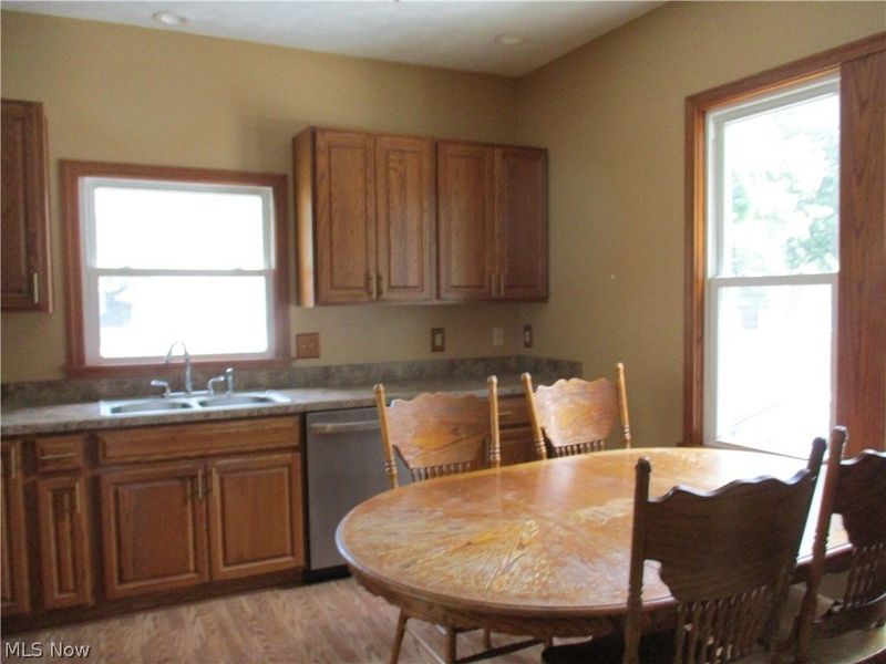 326 E Wilson Avenue, Girard, OH 44420 Photo 14