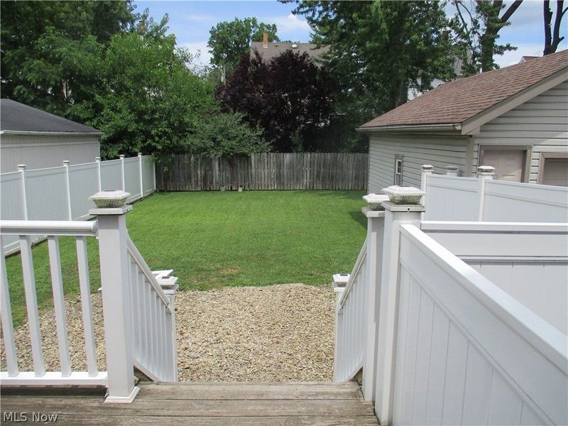 326 E Wilson Avenue, Girard, OH 44420 Photo 16