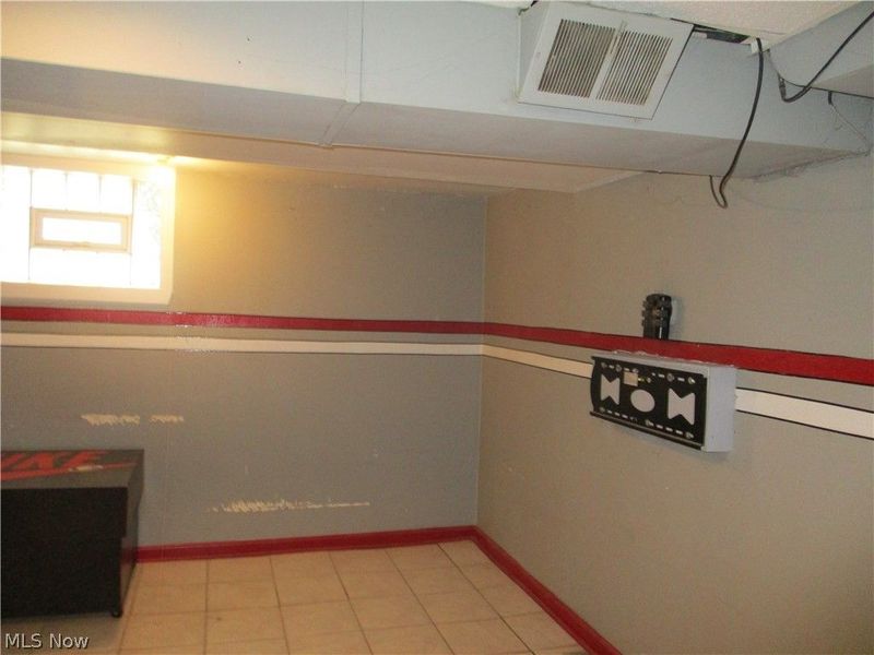 326 E Wilson Avenue, Girard, OH 44420 Photo 28